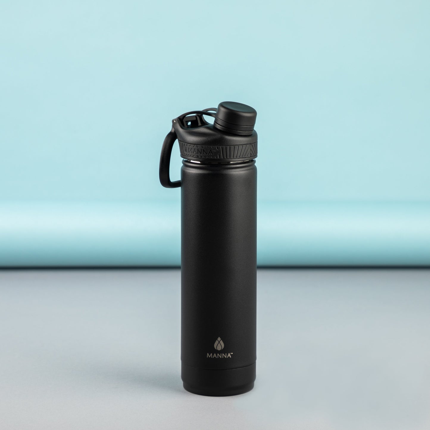 26-oz-saratoga-bottle-r2 MAN_Website_Saratoga_05.jpg